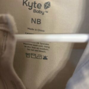 Kyte BABY Newborn Bottoms - Soft Cream